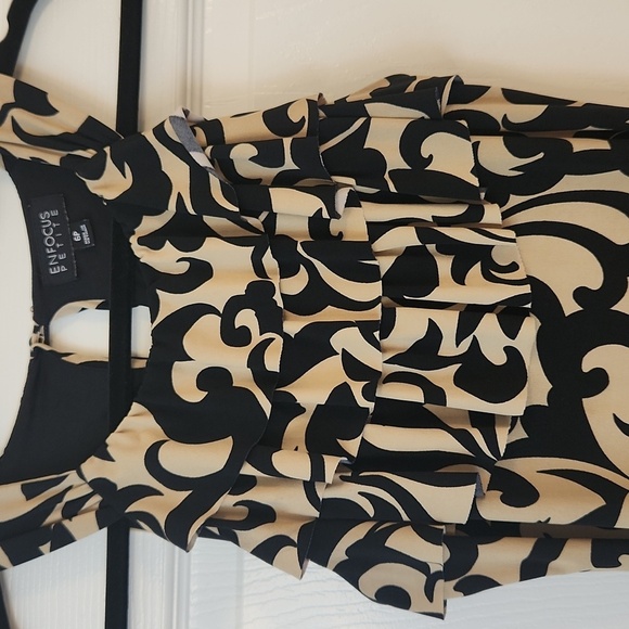 Enfocus Petite Women's Tan and Black Sleeveless Ikat Print Dress Size 6P - Picture 4 of 10